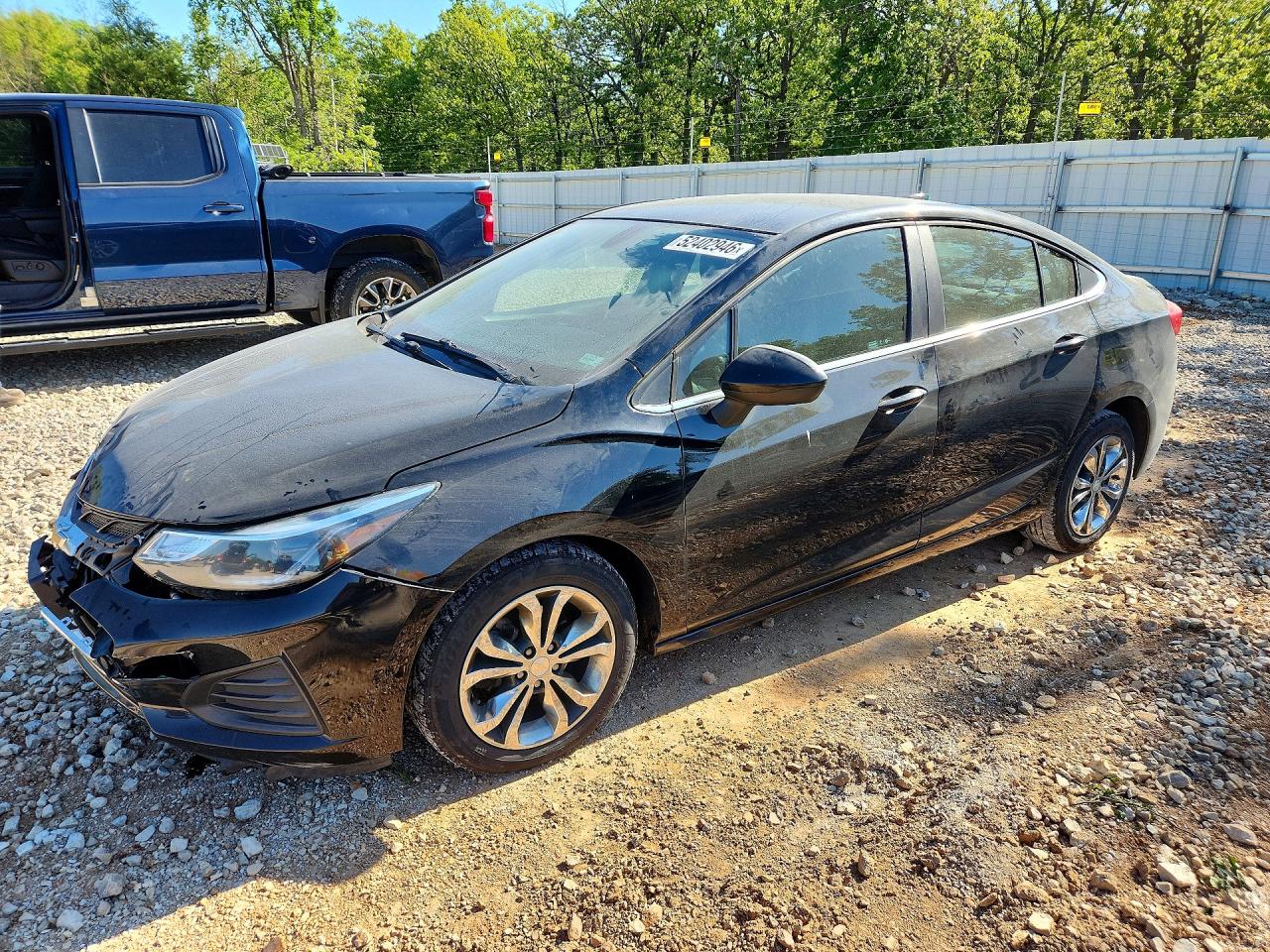 Salvage Chevrolet Cruze Image