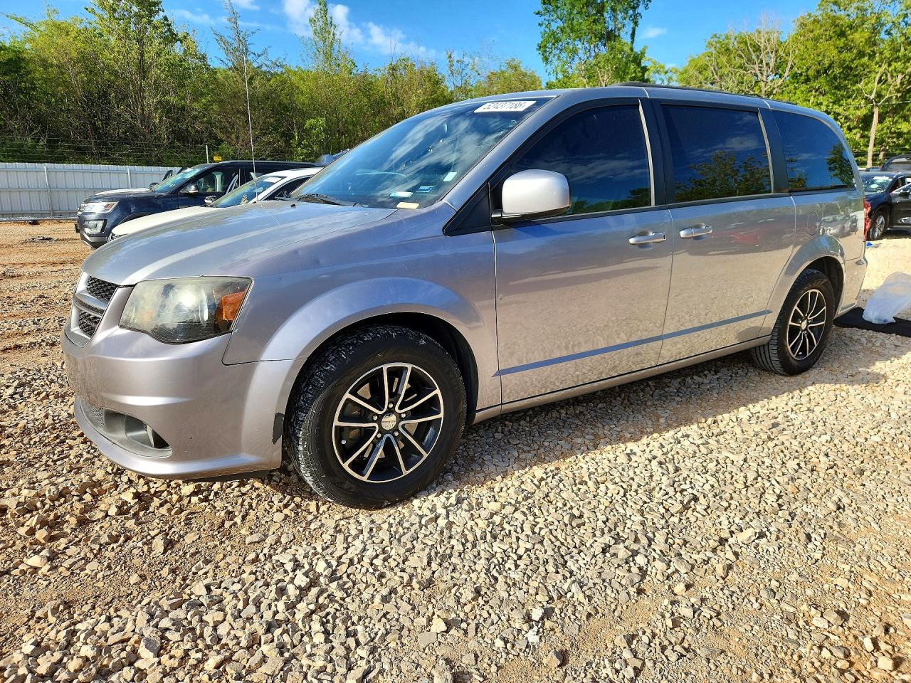 Salvage Dodge Caravan Image
