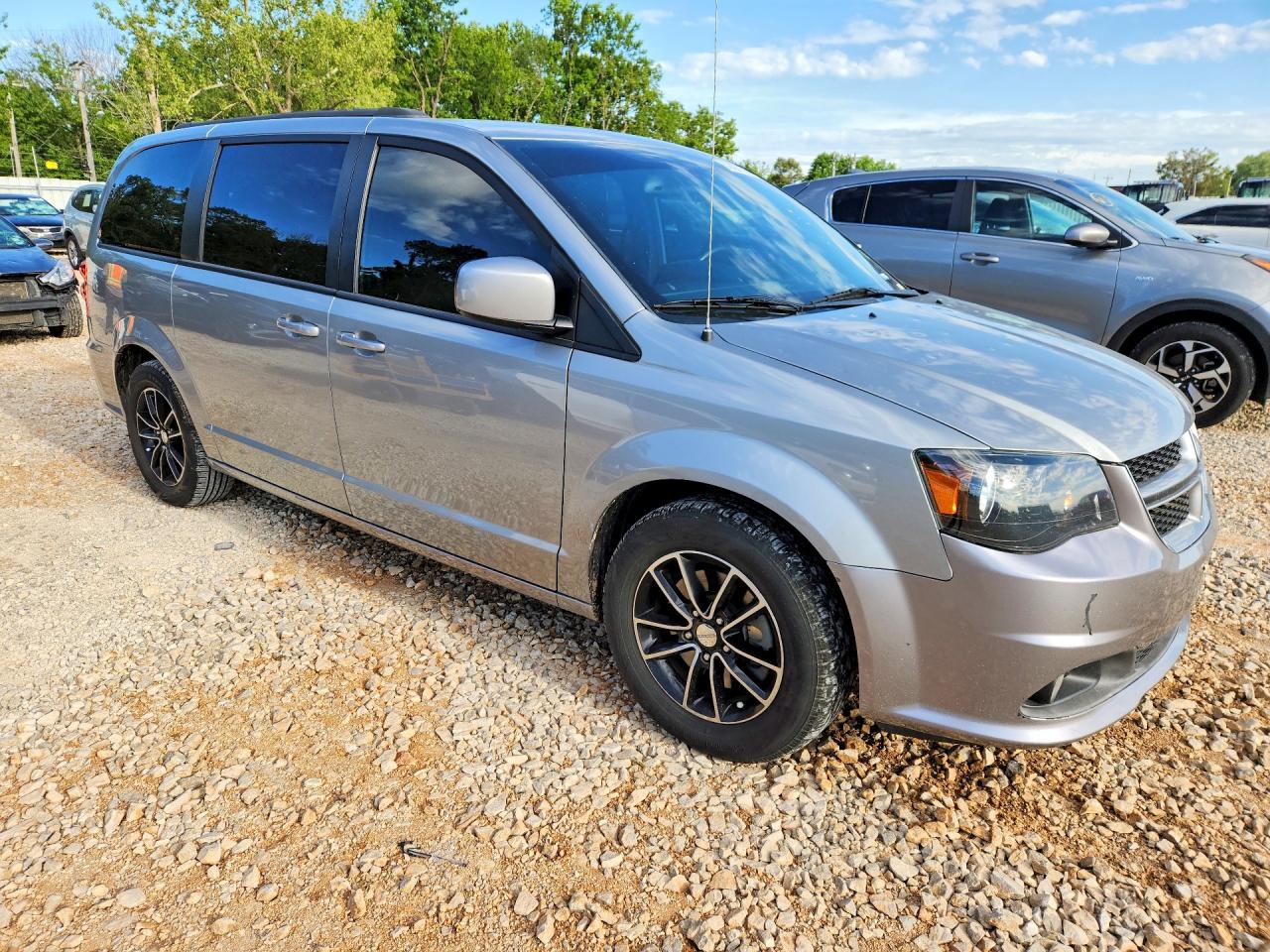 Dodge Caravan Gt