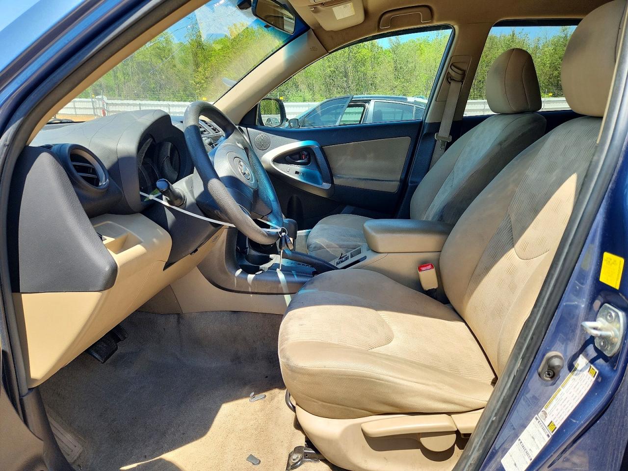 Toyota RAV4 Base