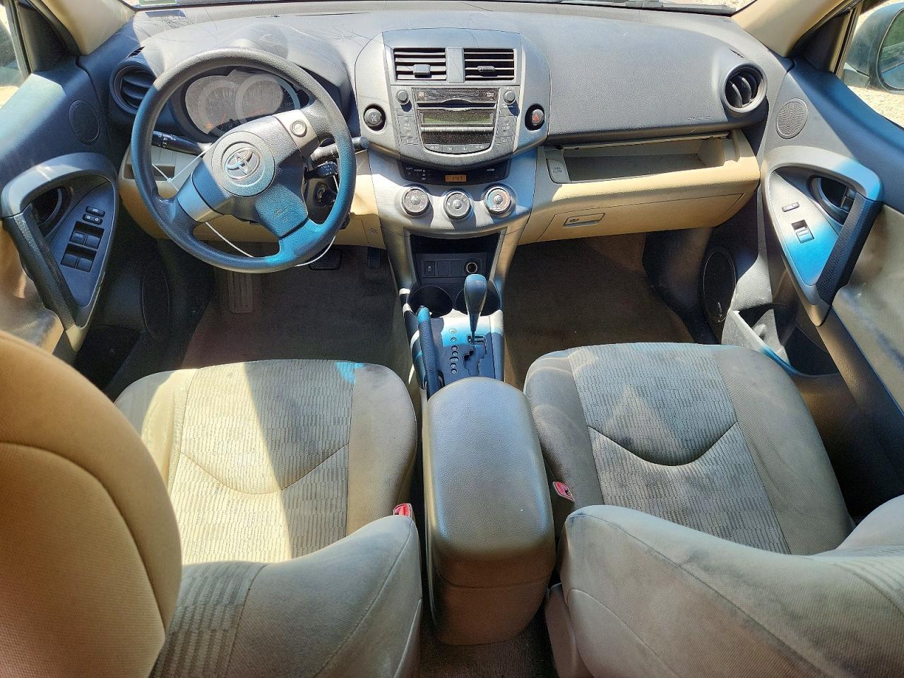 Toyota RAV4 Base