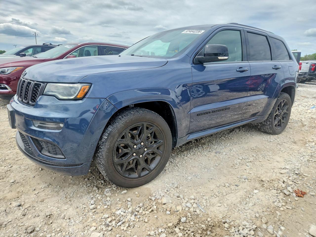 Salvage Jeep Cherokee Image