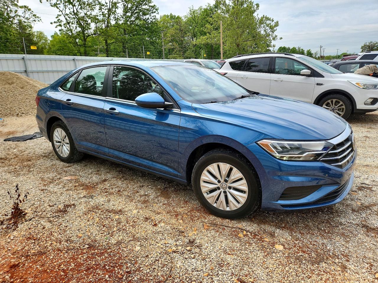 Volkswagen Jetta S