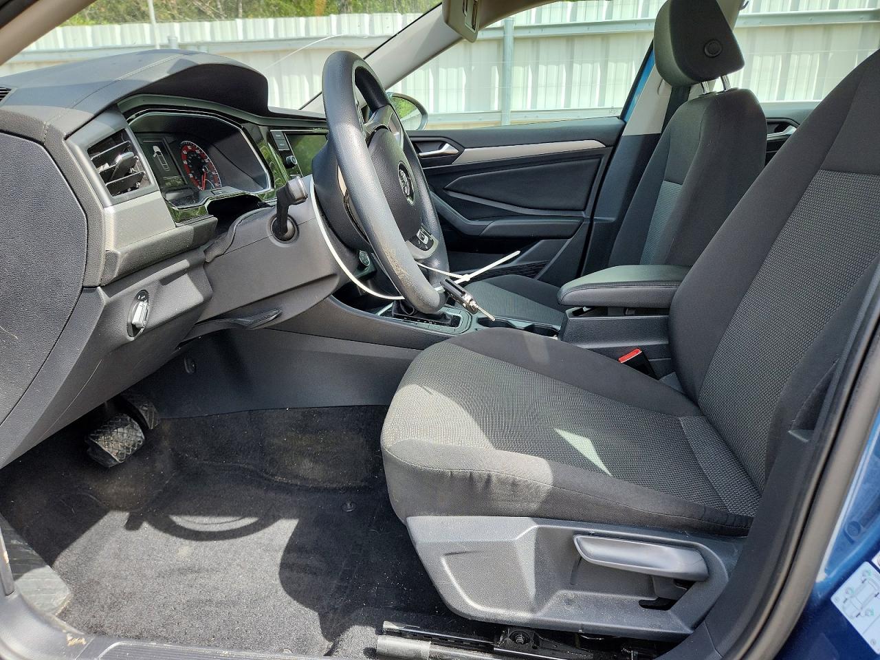 Volkswagen Jetta S