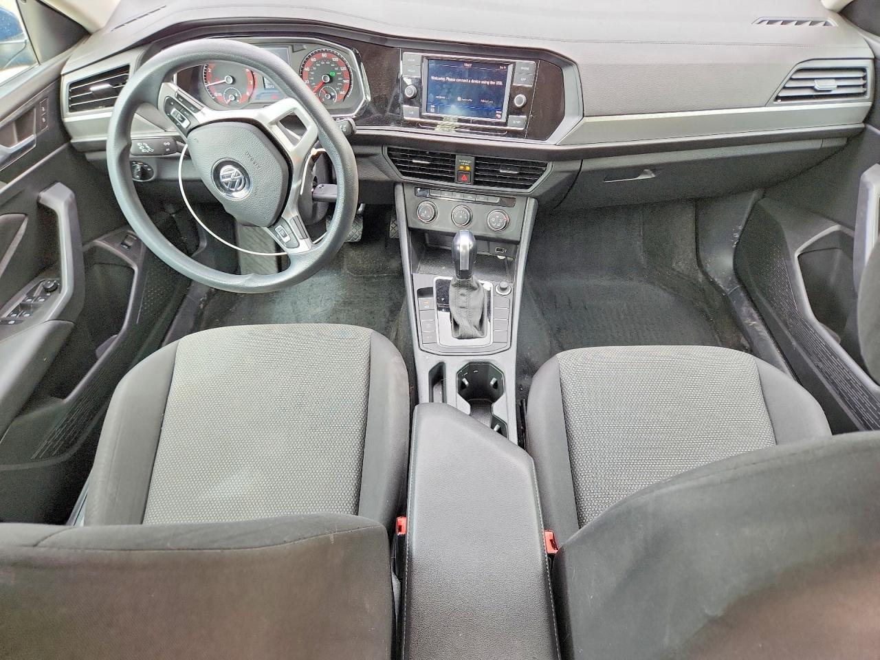 Volkswagen Jetta S