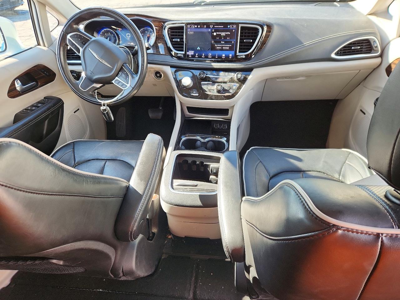 Chrysler Pacifica Limited