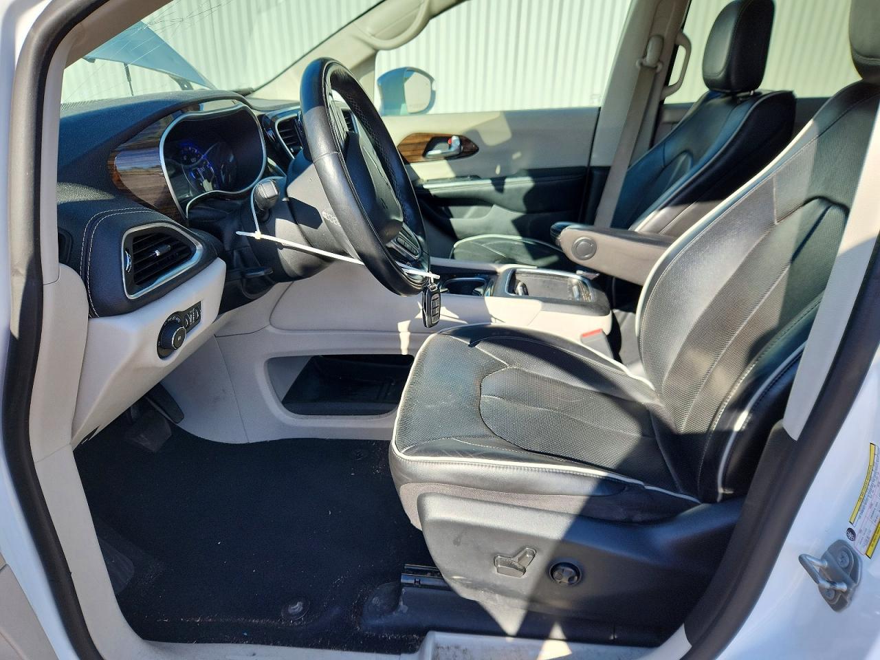 Chrysler Pacifica Limited