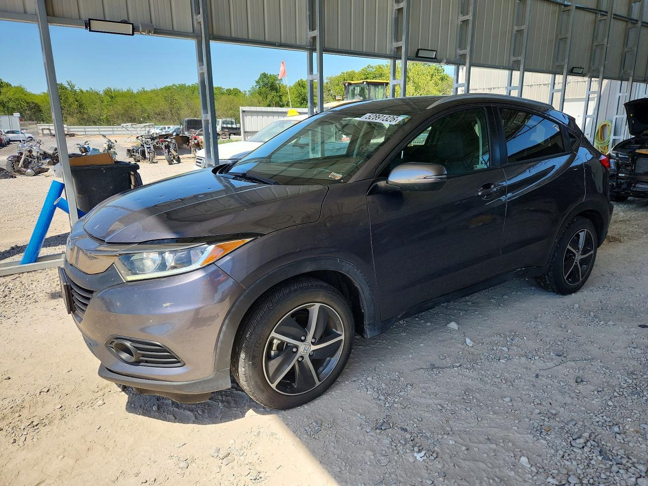 Salvage Honda HR-V Image