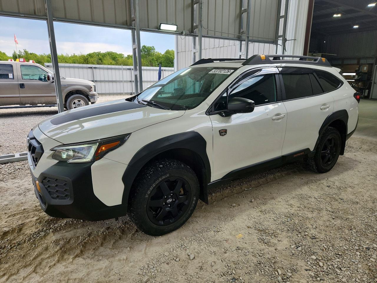 Salvage Subaru Outback Image