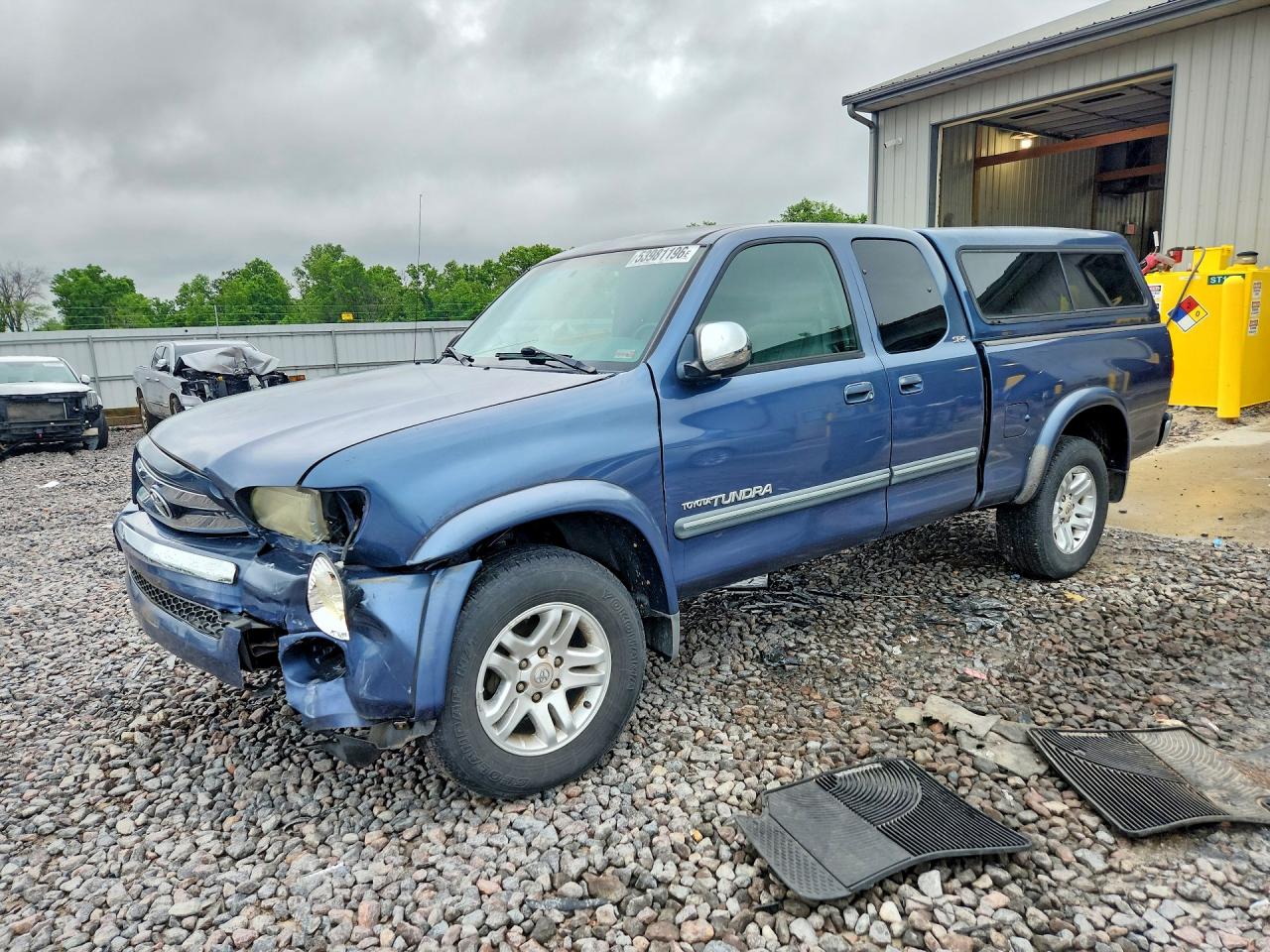 Salvage Toyota Tundra Image