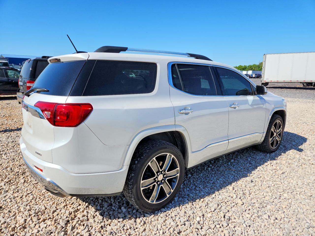 GMC Acadia Denali