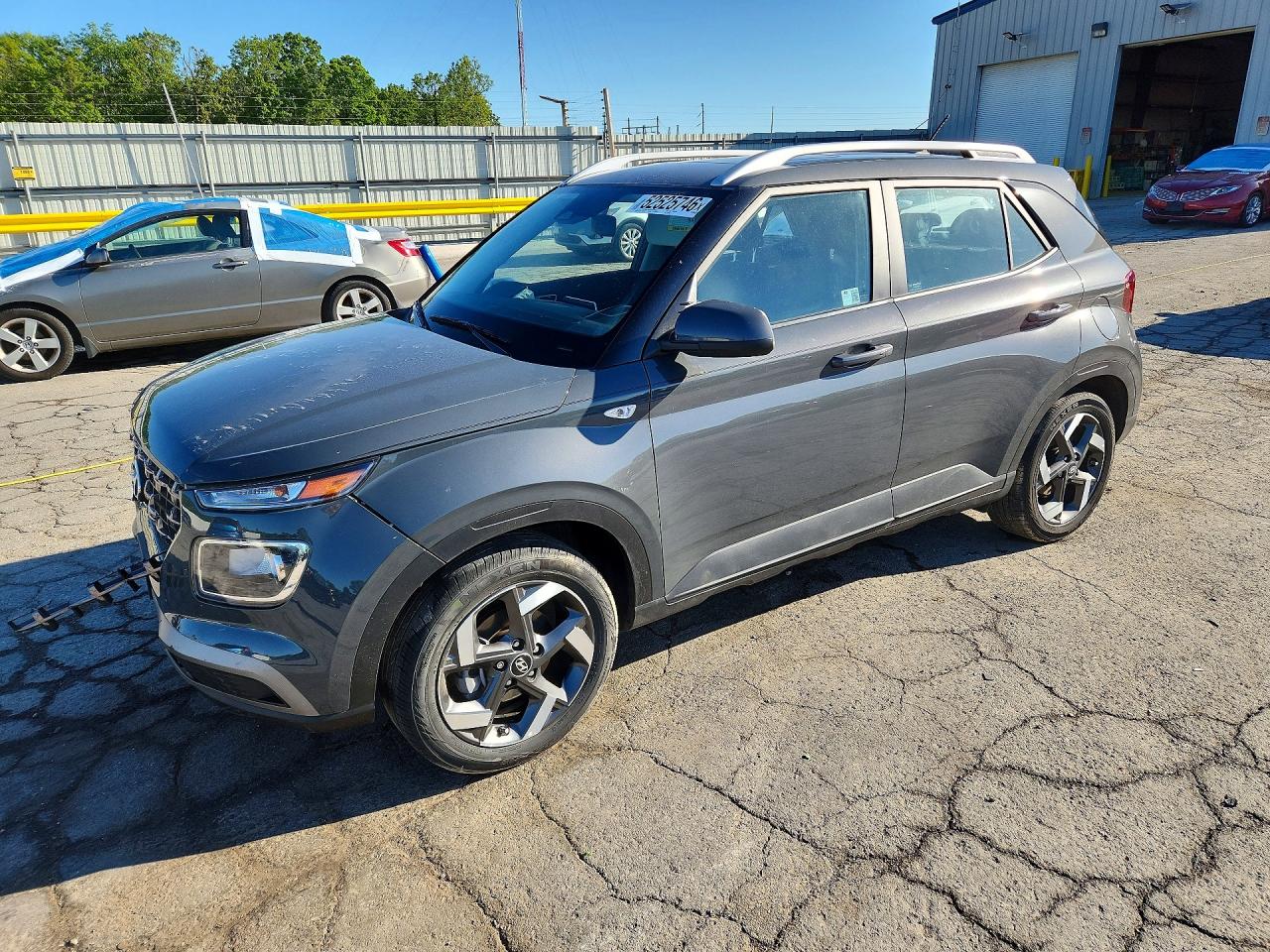 Salvage Hyundai VENUE Image