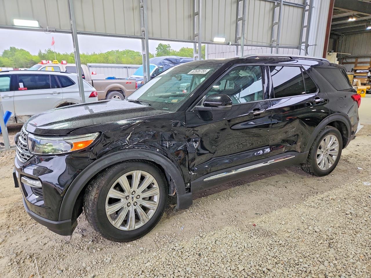 Salvage Ford Explorer Image