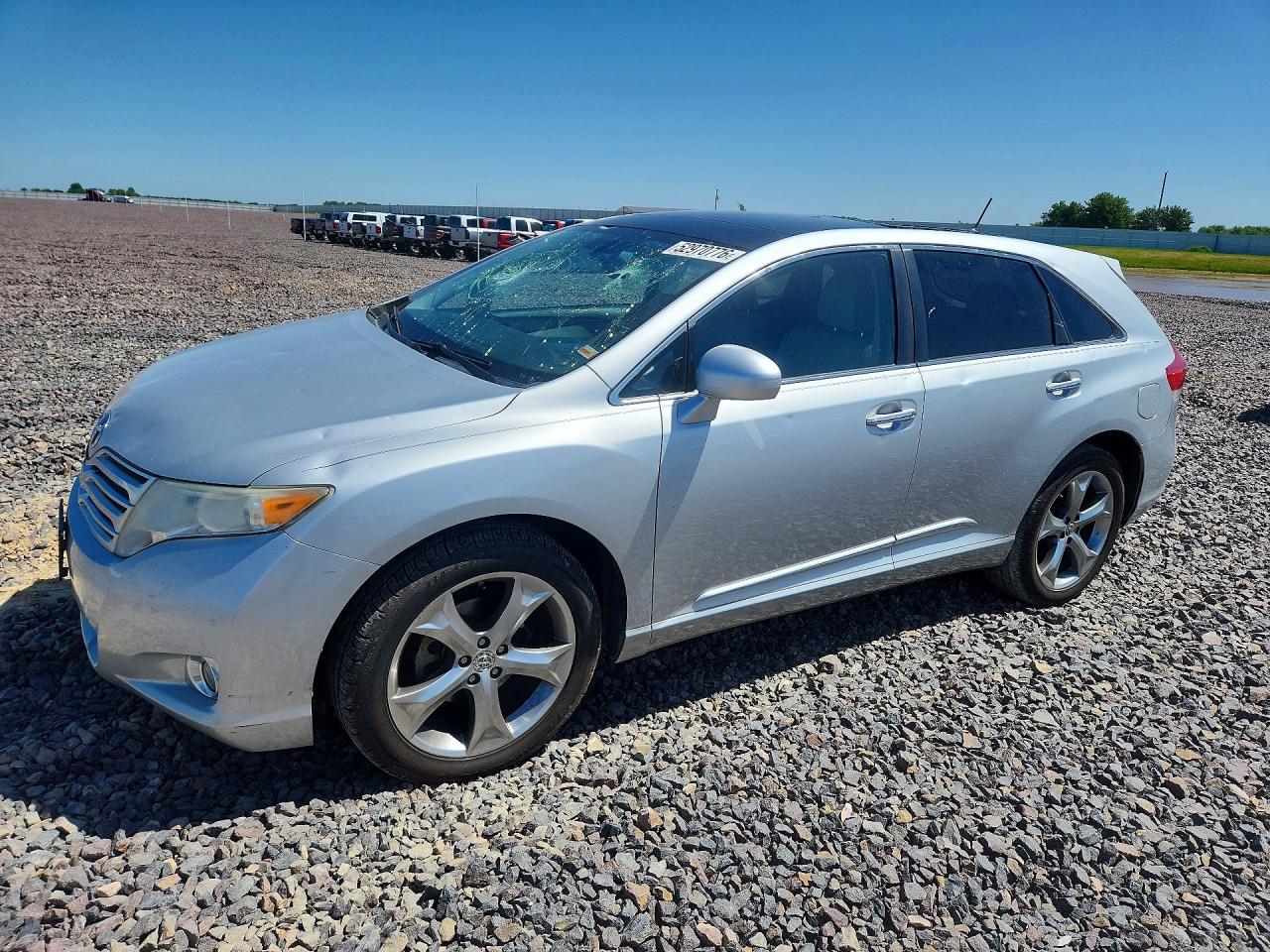 Salvage Toyota Venza Image