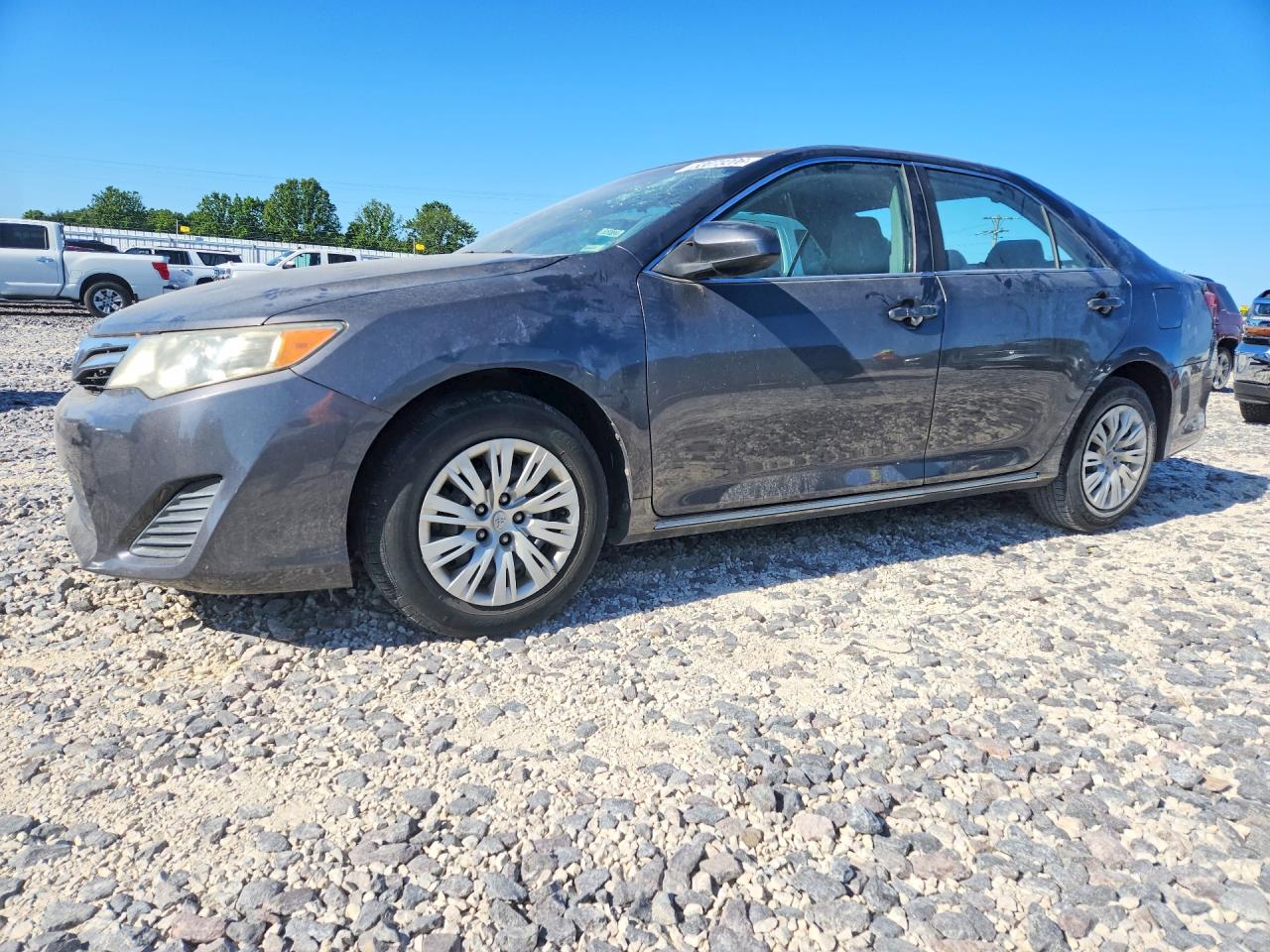 Salvage Toyota Camry Image