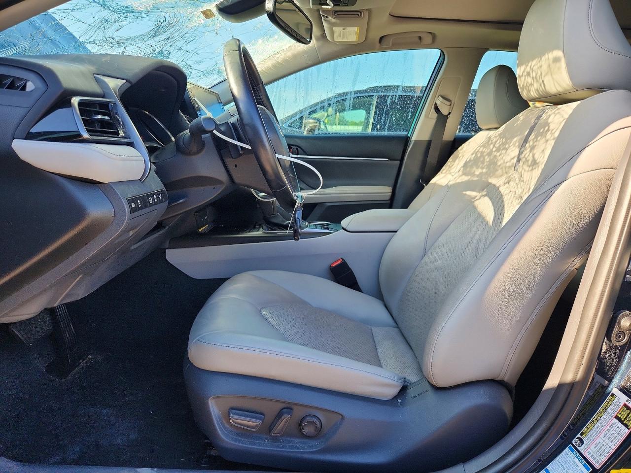 Toyota Camry Xse