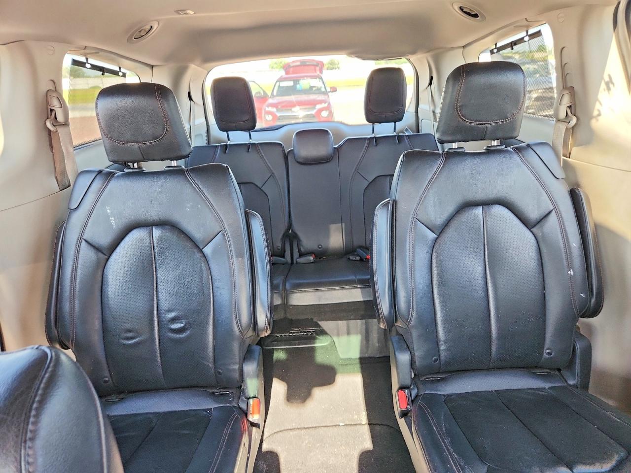 Chrysler Pacifica Touring L