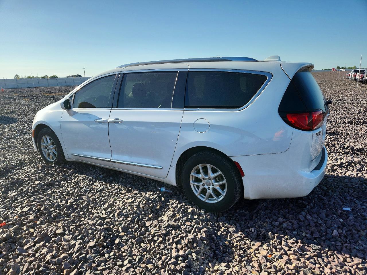 Chrysler Pacifica Touring L