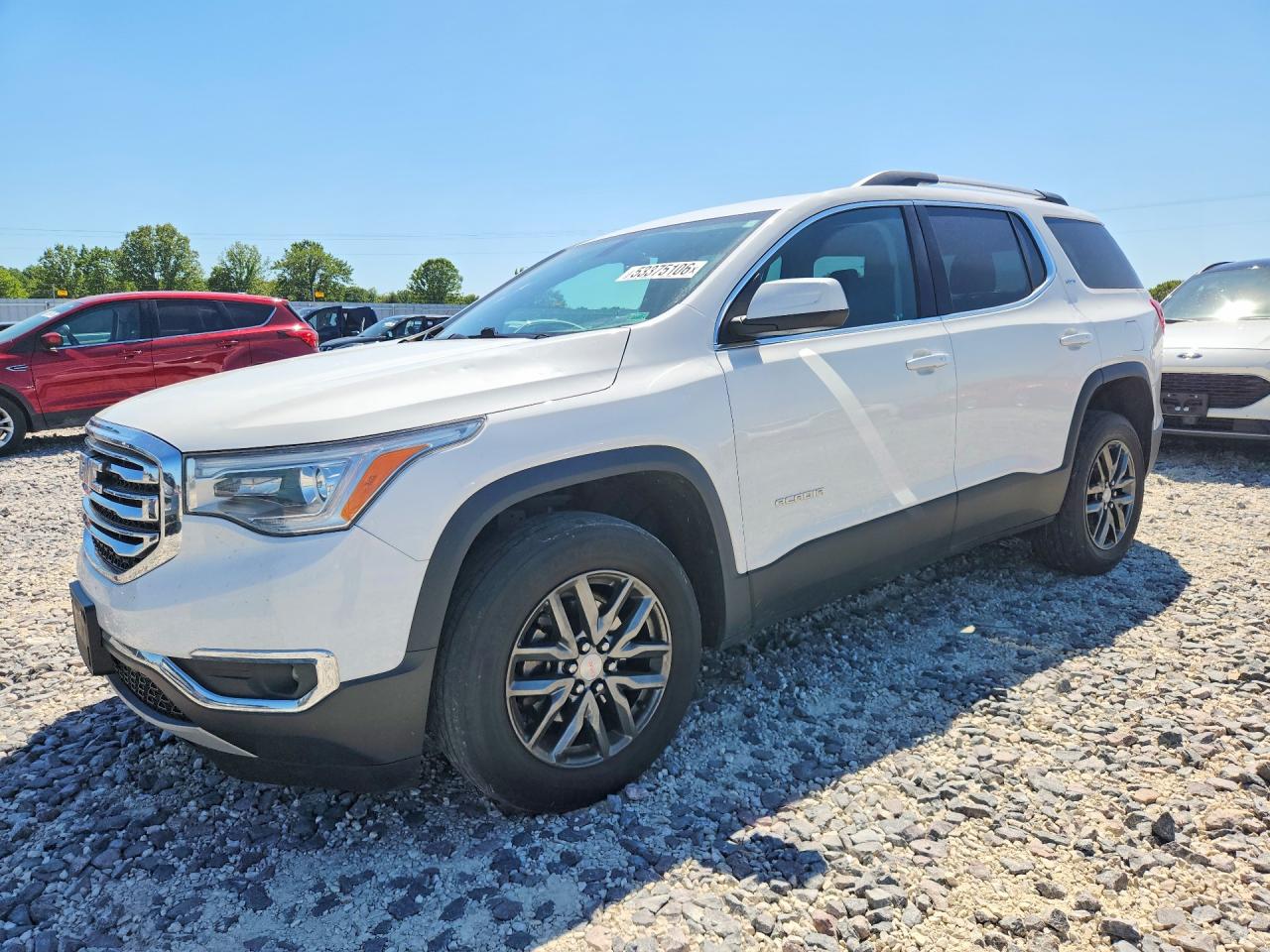 Salvage GMC Acadia Image