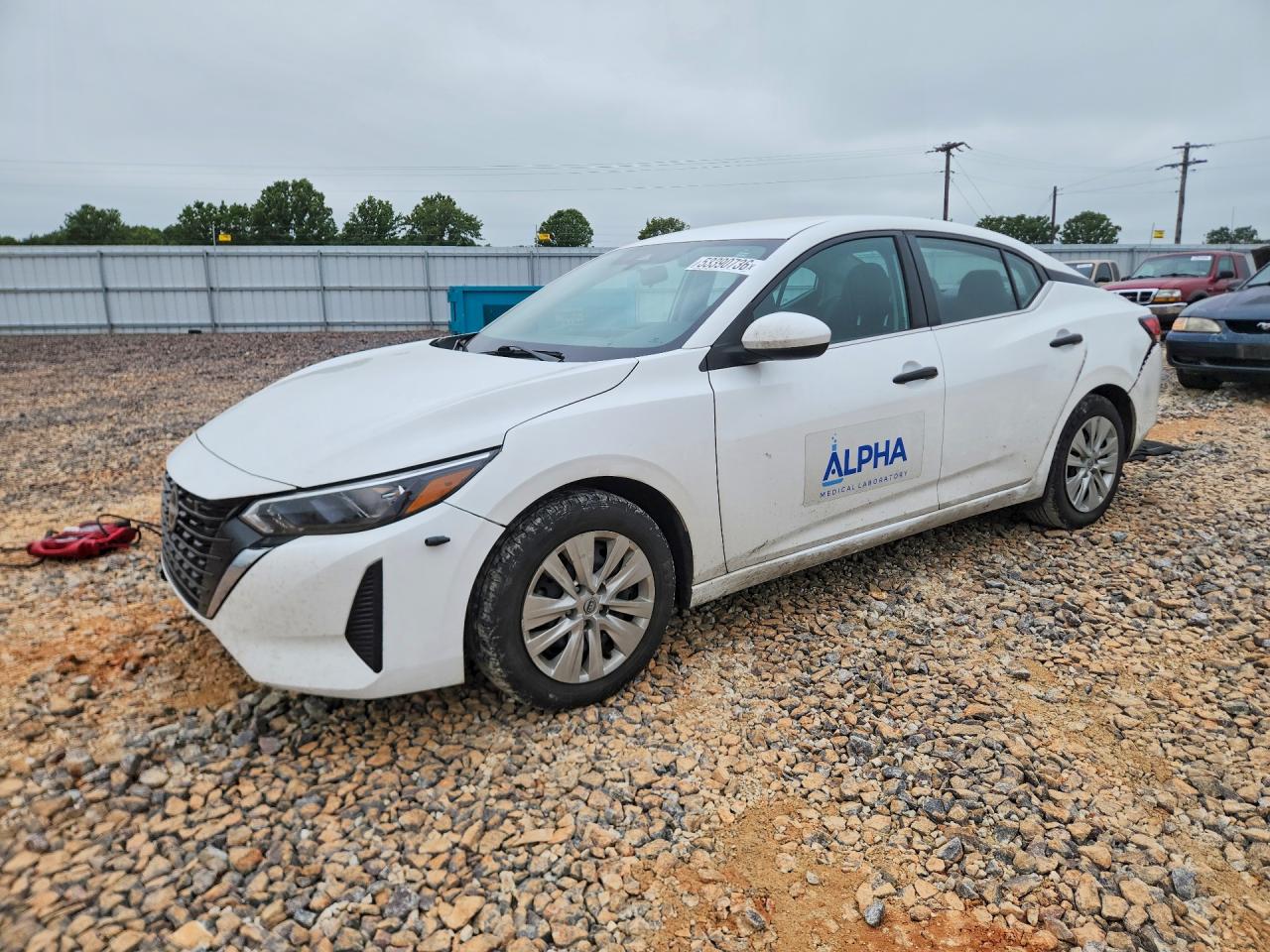 Salvage Nissan Sentra Image