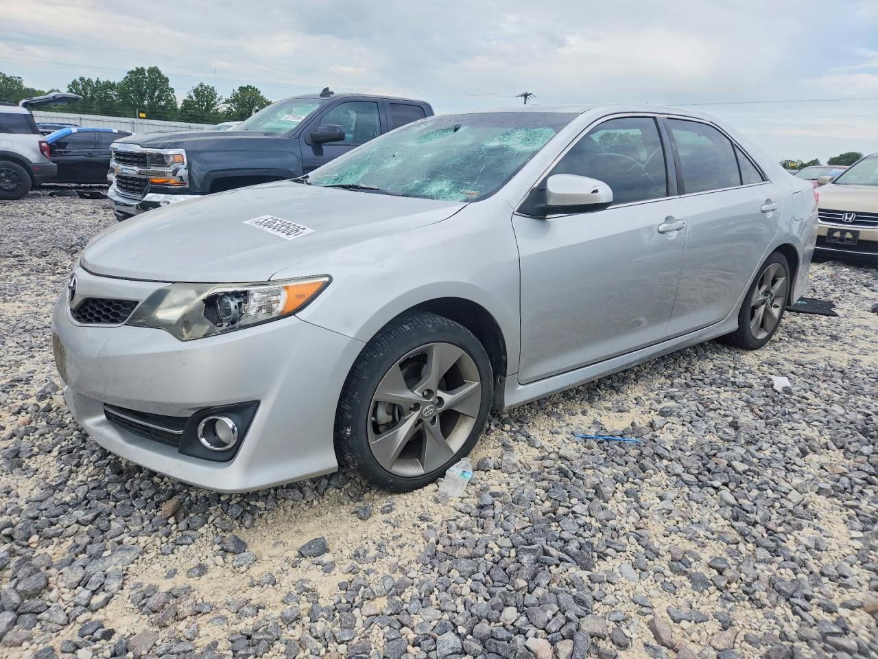 Salvage Toyota Camry Image