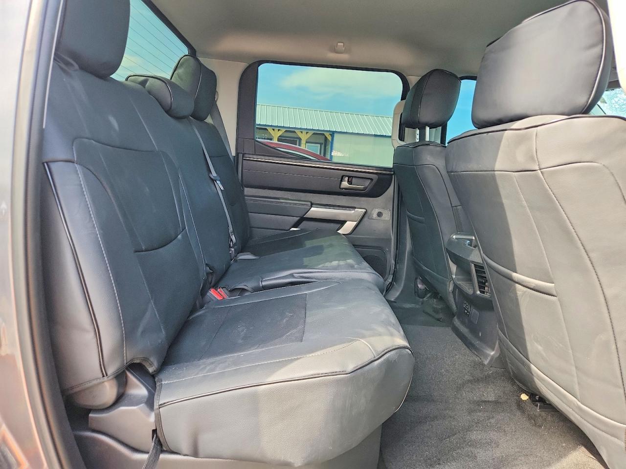 Toyota Tundra Sr5