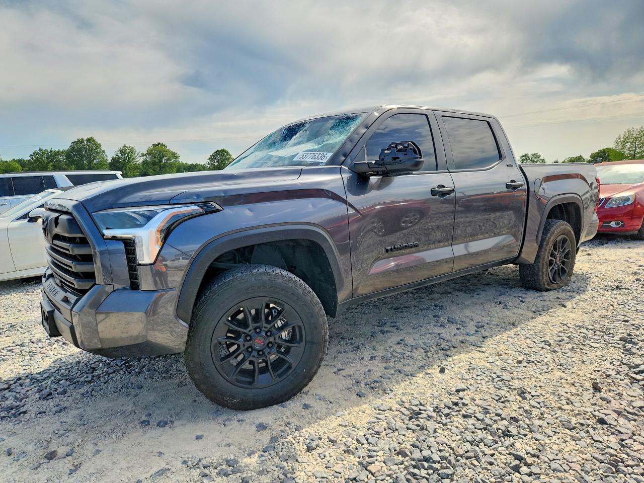 Salvage Toyota Tundra Image