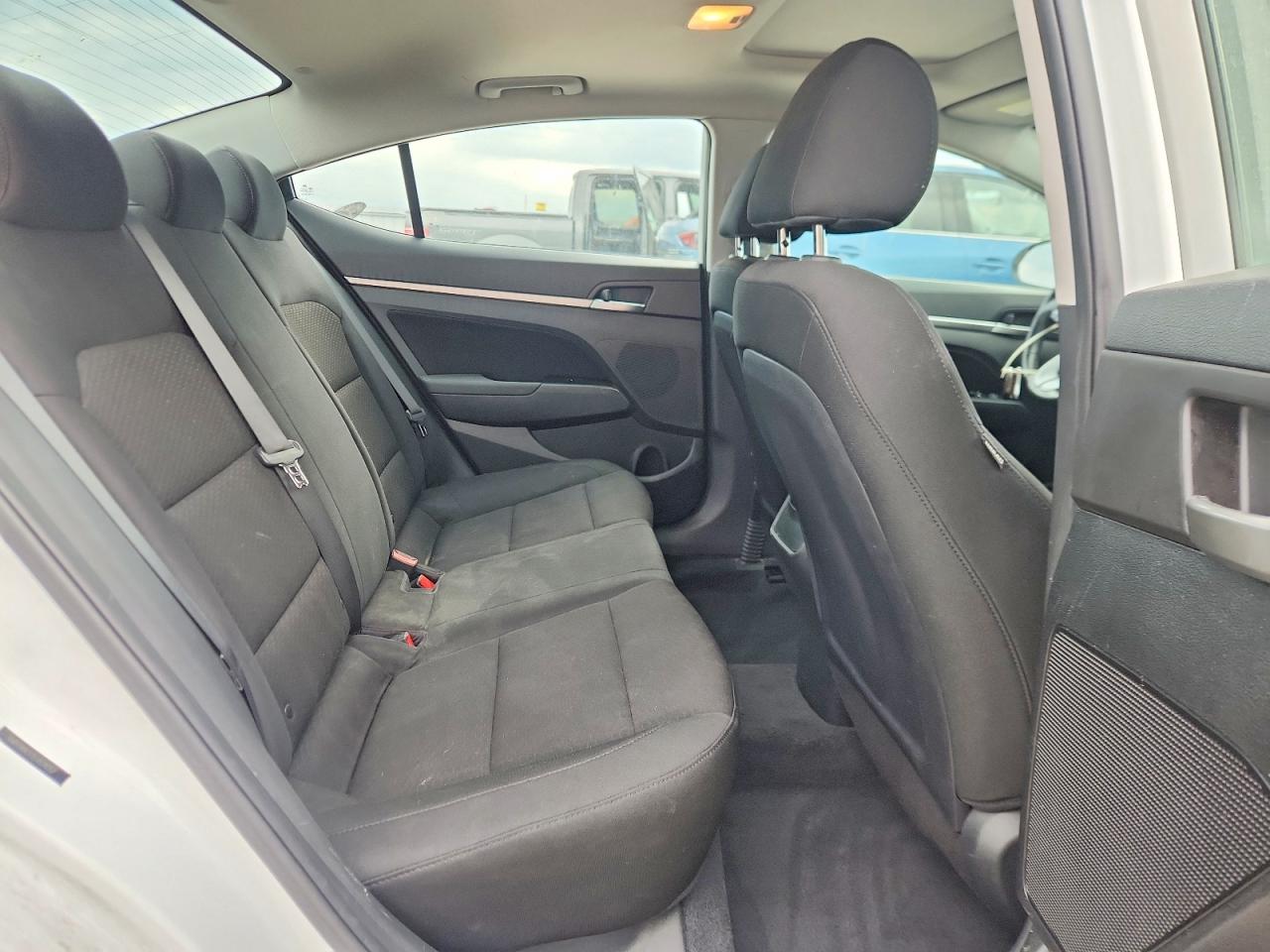 Hyundai ELANTRA Value Edition