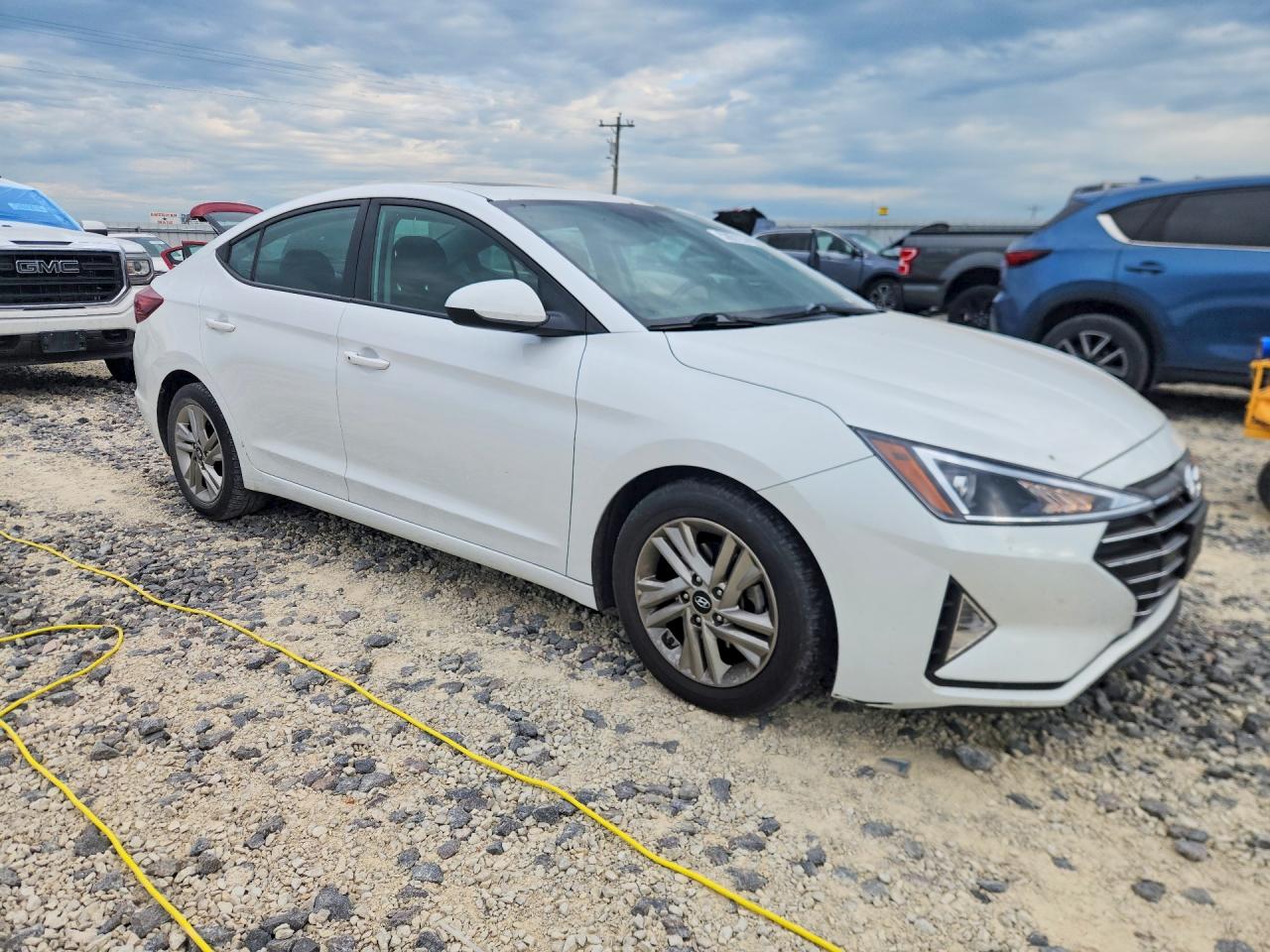 Hyundai ELANTRA Value Edition