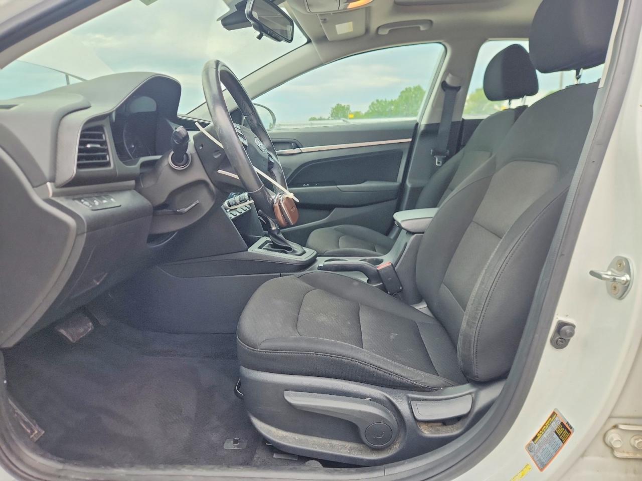 Hyundai ELANTRA Value Edition