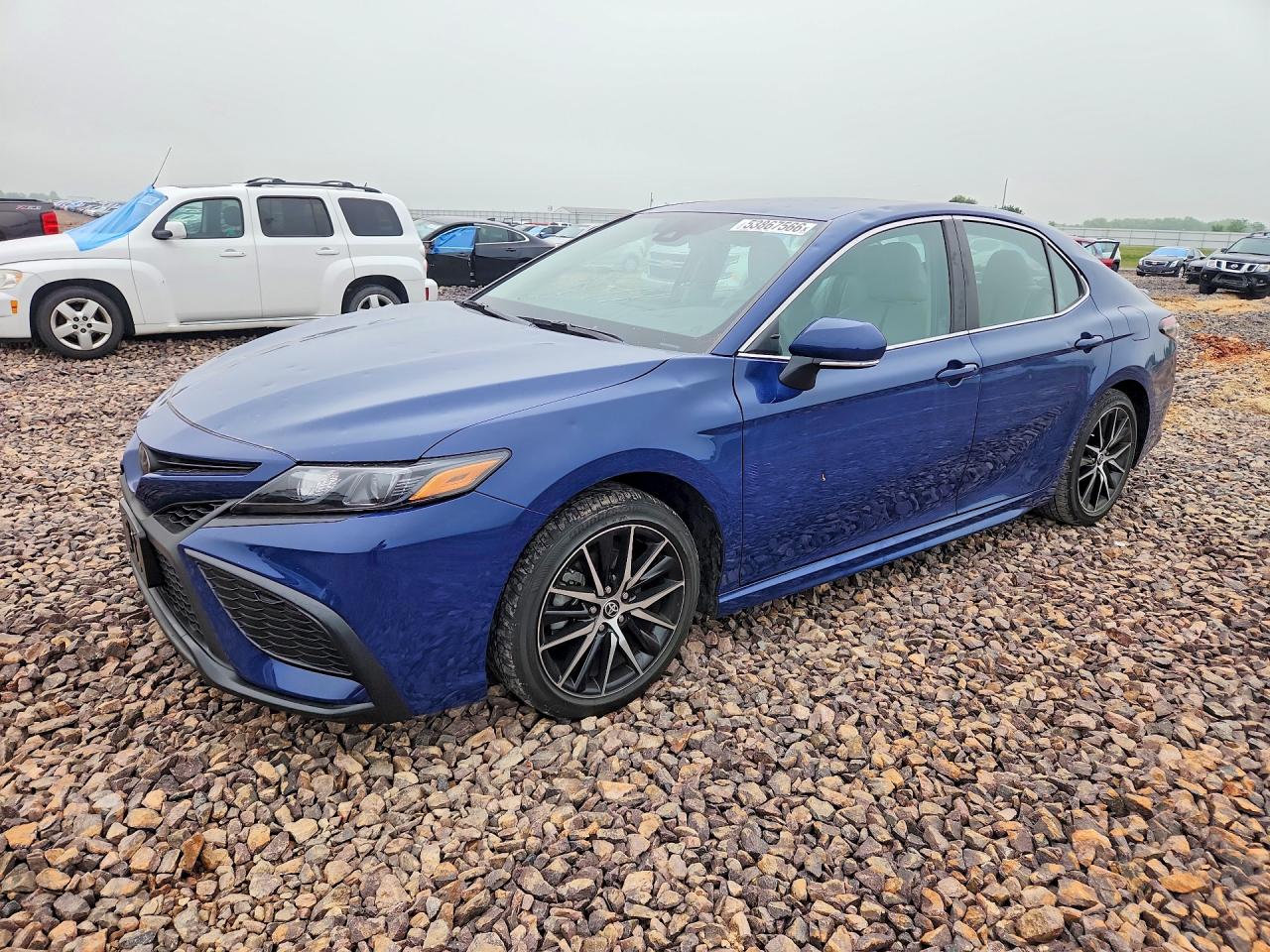 Salvage Toyota Camry Image