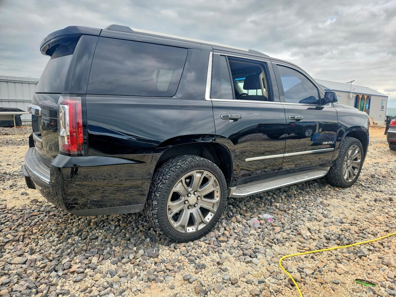 GMC Yukon Denali