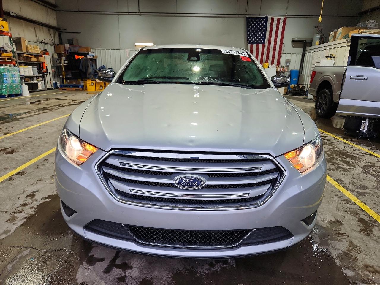 Ford Taurus Limited