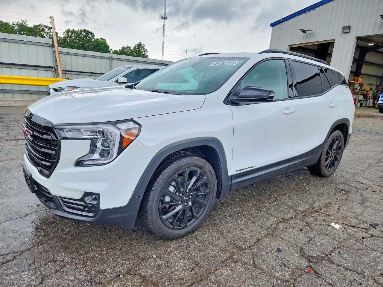 Salvage GMC Terrain Image