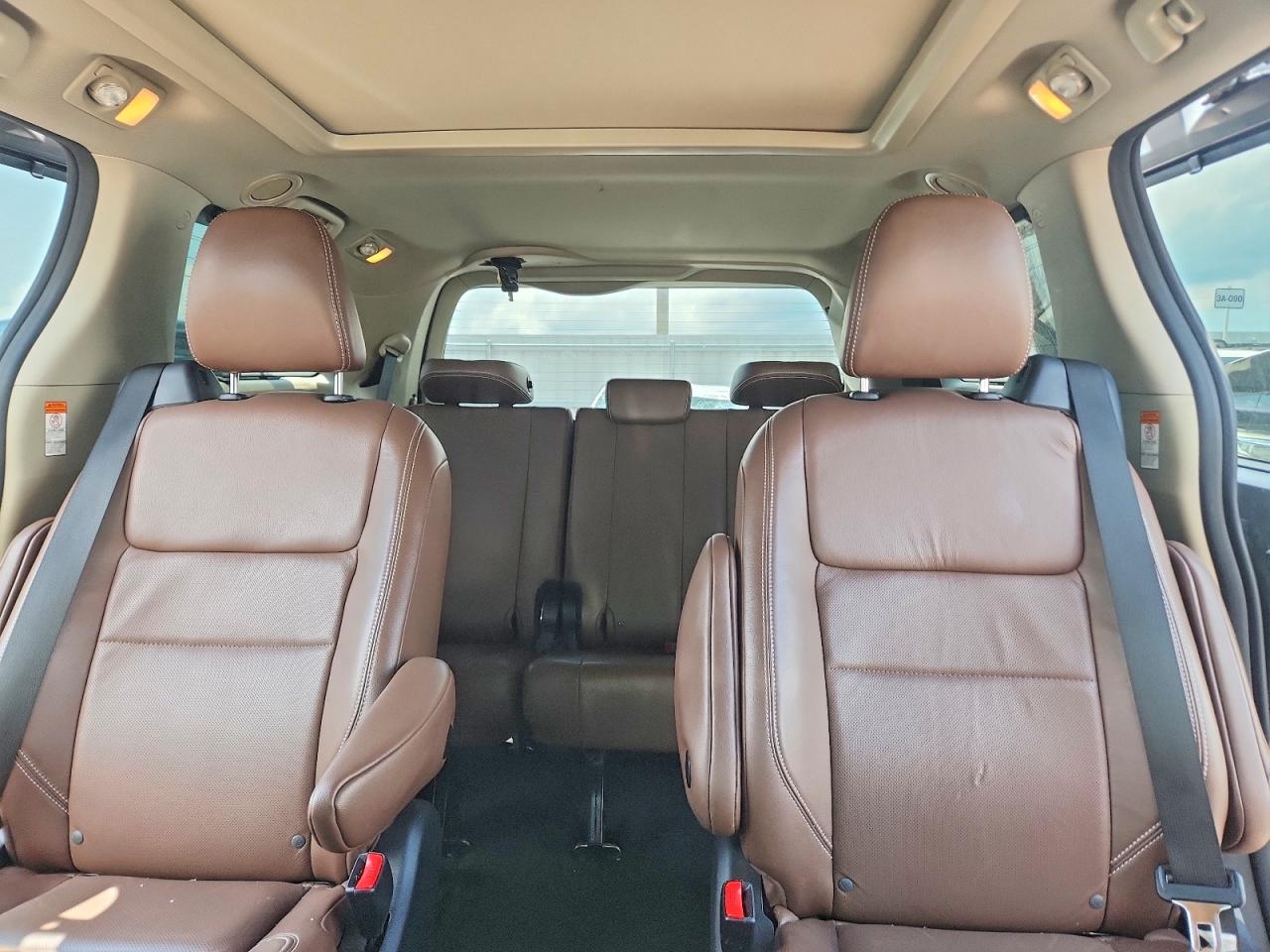 Toyota Sienna Limited 7-passenger