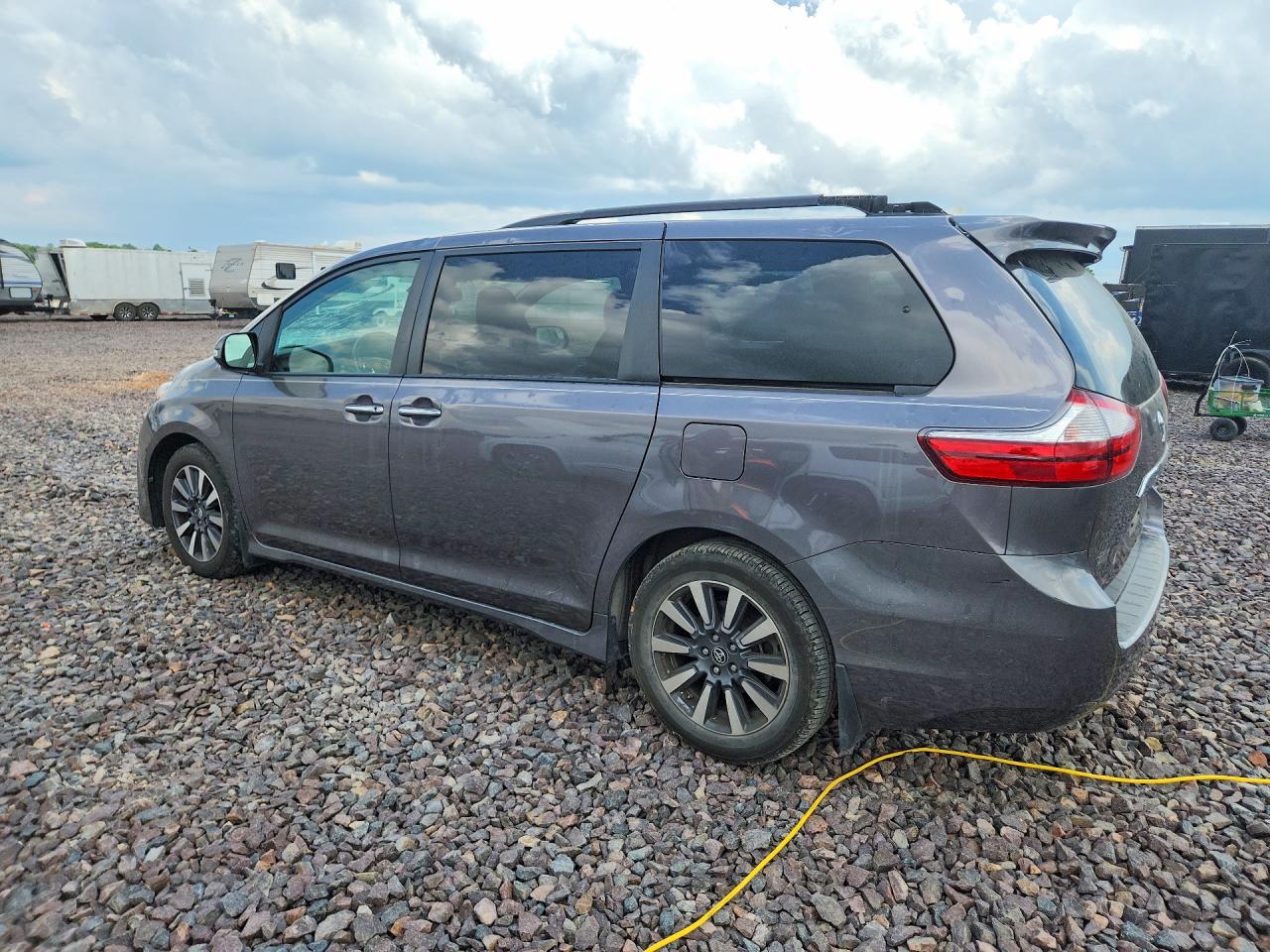 Toyota Sienna Limited 7-passenger