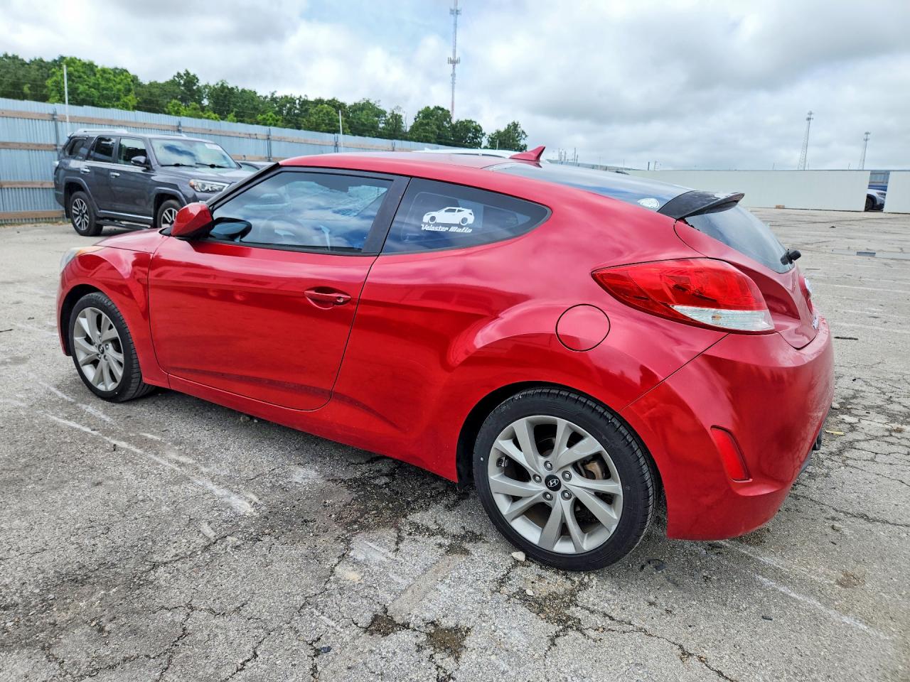 Hyundai VELOSTER Base