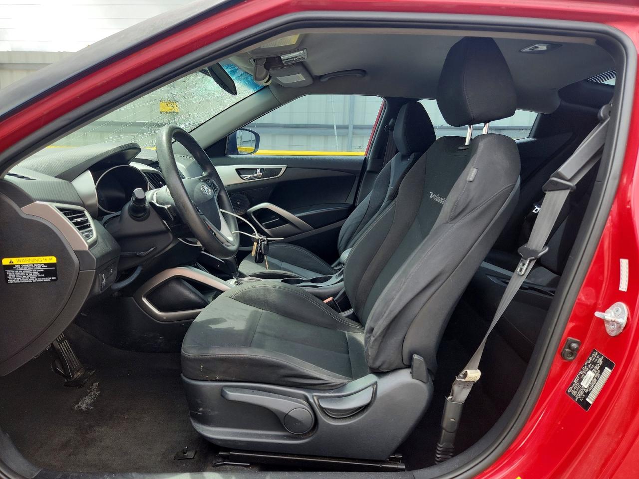 Hyundai VELOSTER Base