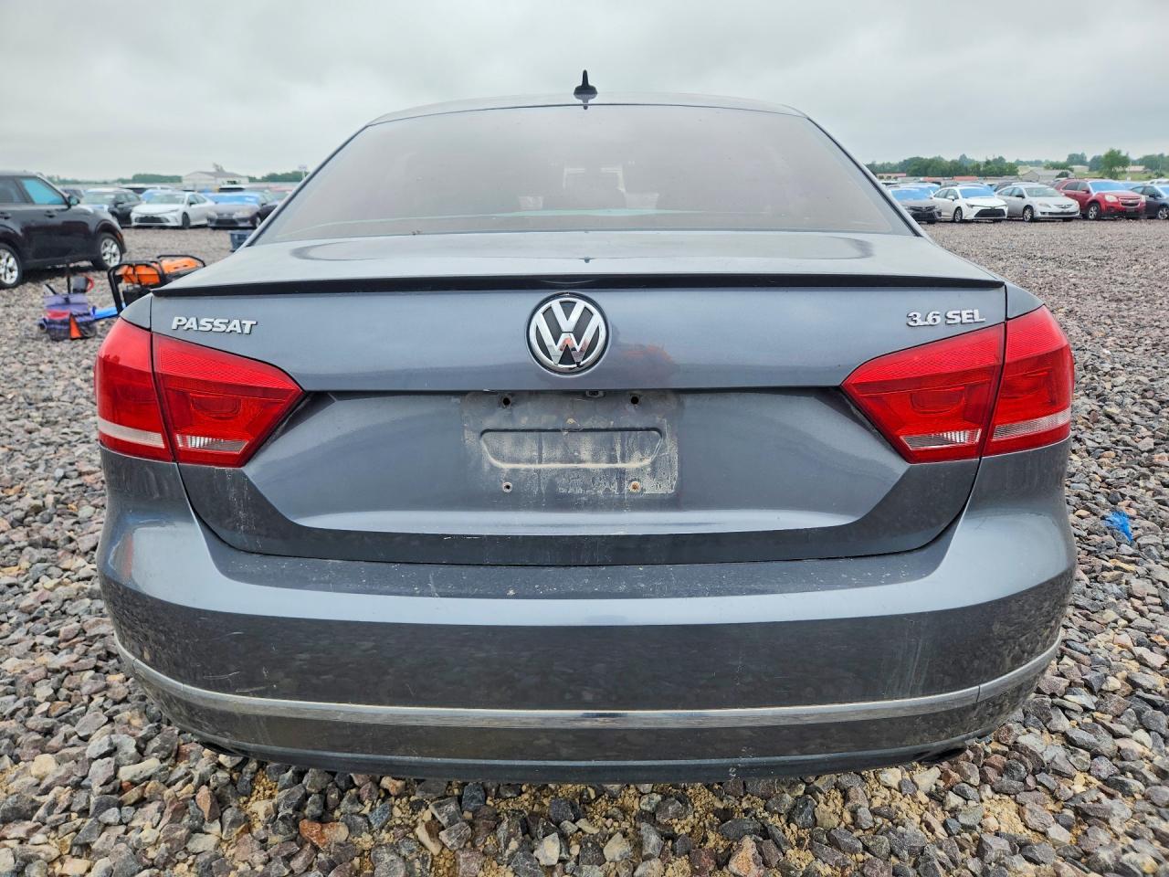 Volkswagen Passat Sel
