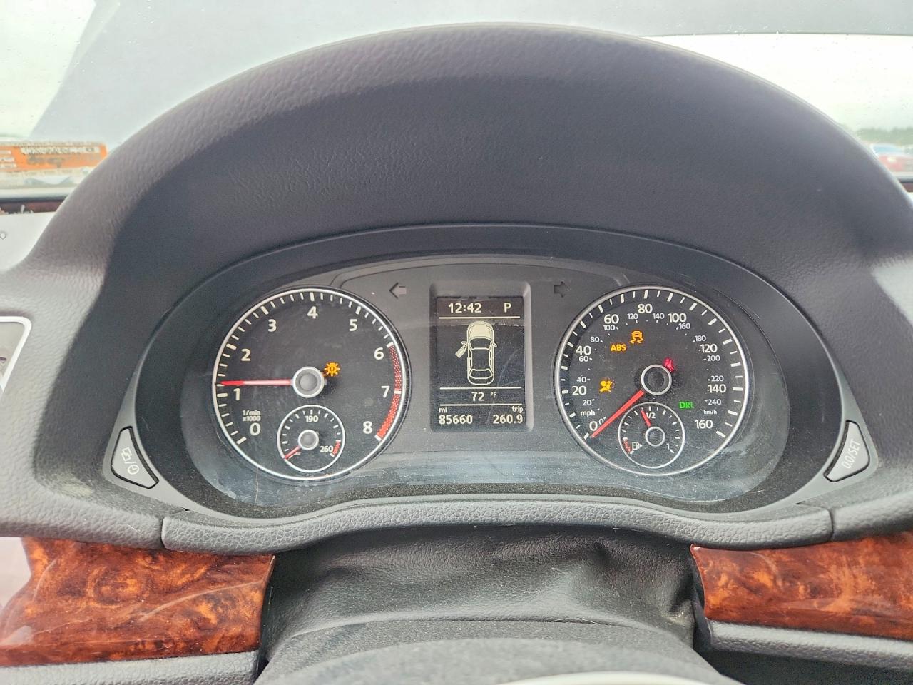 Volkswagen Passat Sel