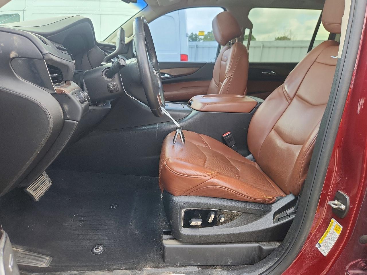 Cadillac Escalade Esv Premium