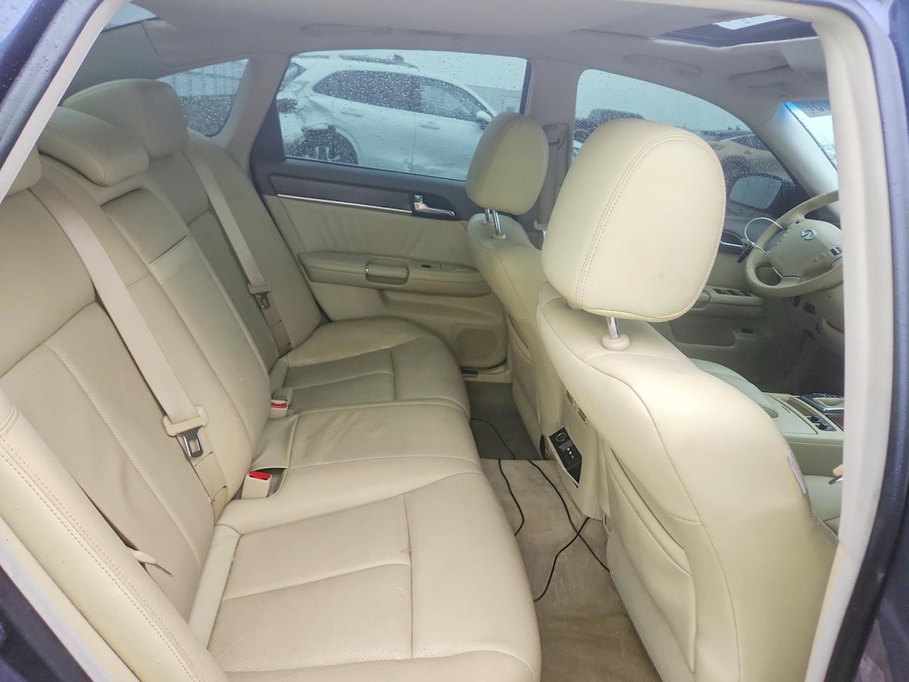 INFINITI M35 Base