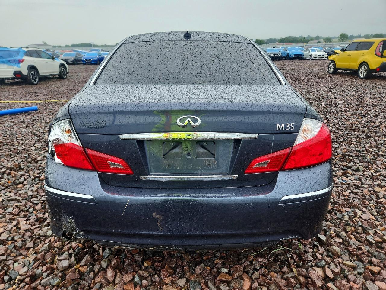 INFINITI M35 Base