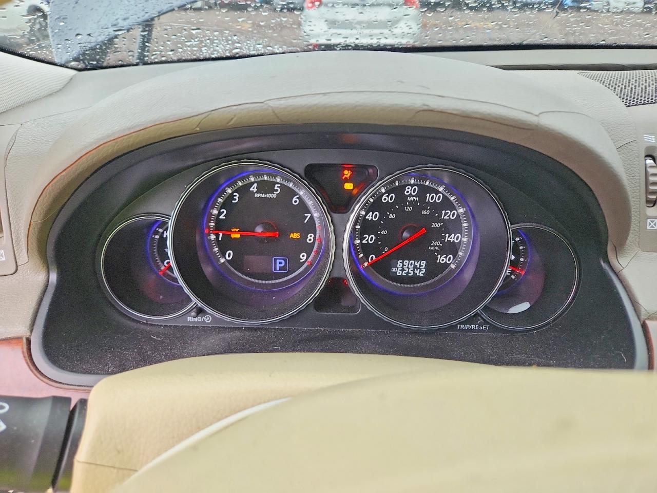 INFINITI M35 Base
