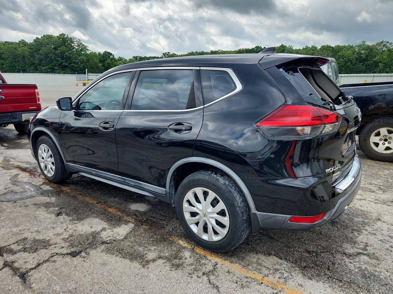 Nissan Rogue S