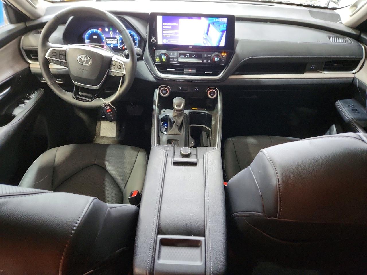 Toyota Grand Highlander Platinum