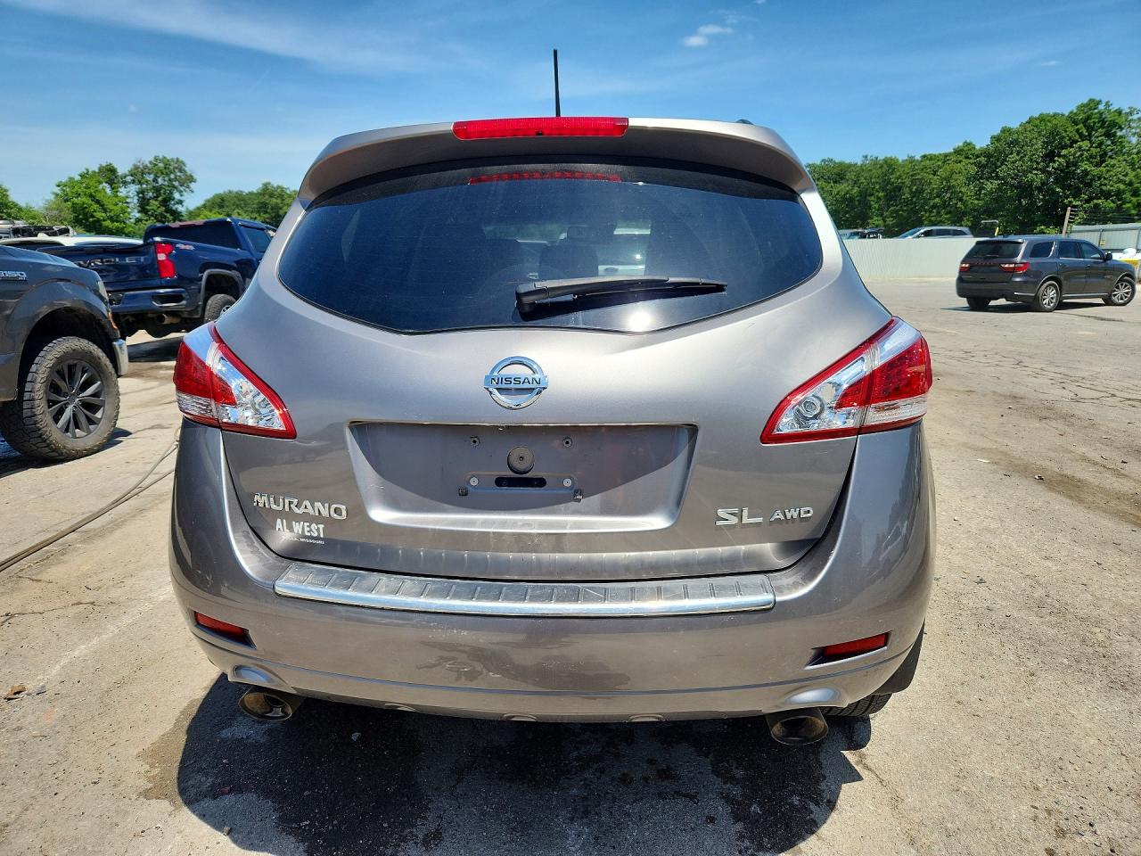 Nissan Murano S