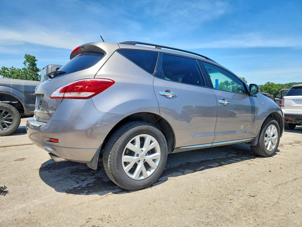 Nissan Murano S