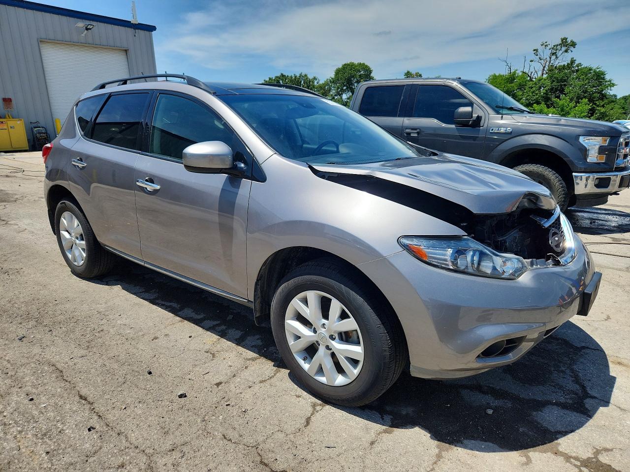 Nissan Murano S