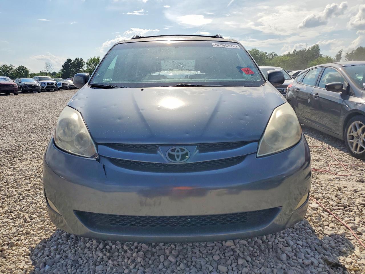 Toyota Sienna Xle